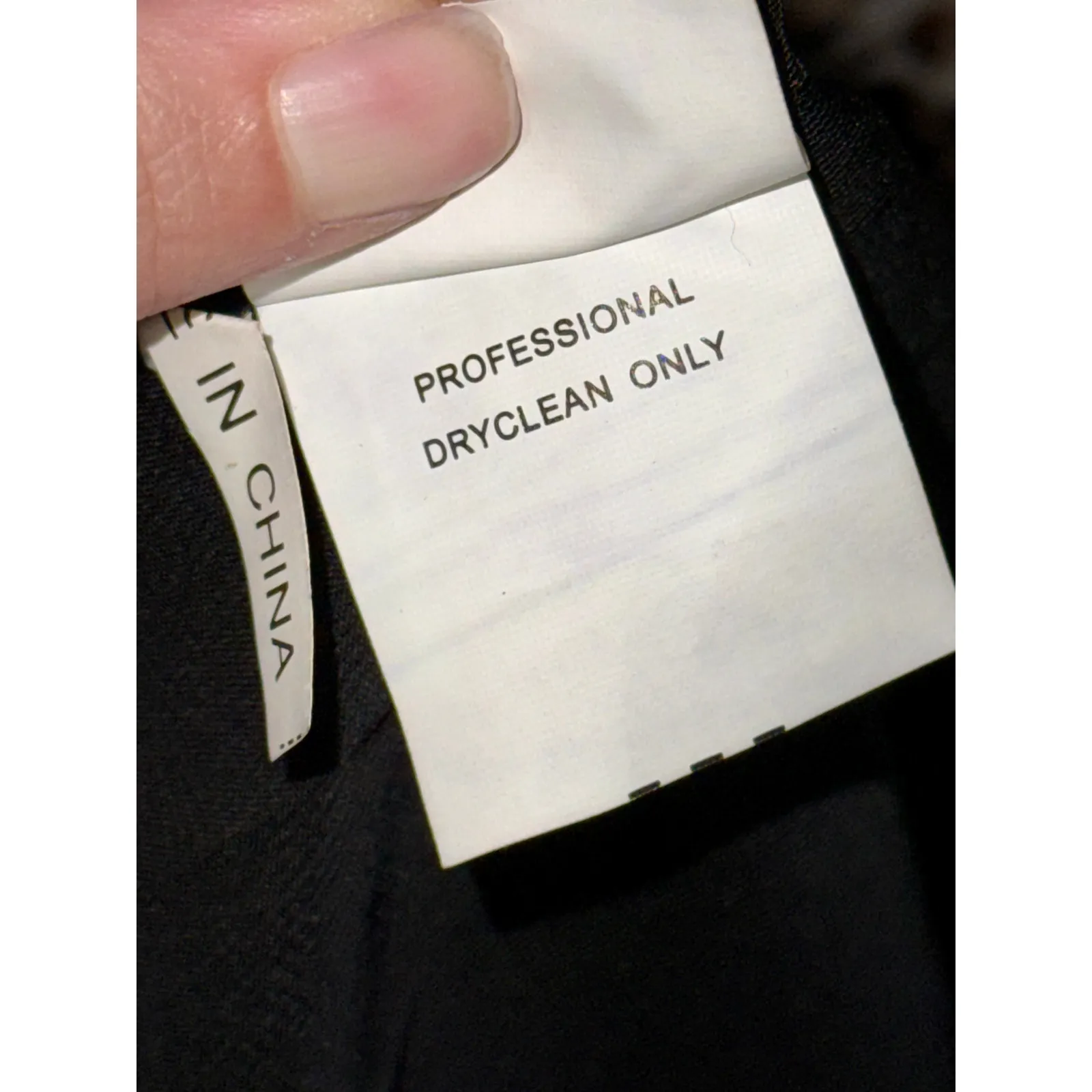 NWT Mandalay Grey Leopard Silk V - Image 10