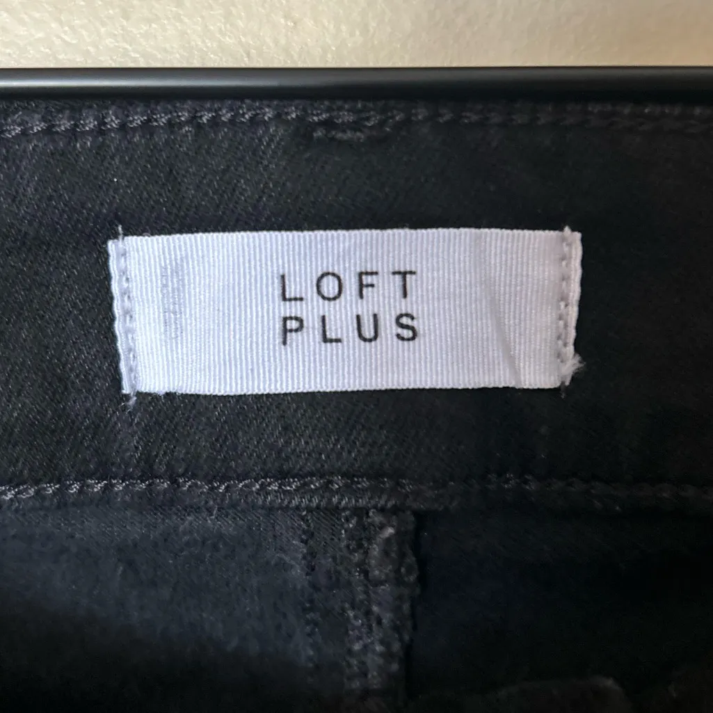 LOFT Plus Black Skinny Slim Jeans Size 16 Like New! - Image 4
