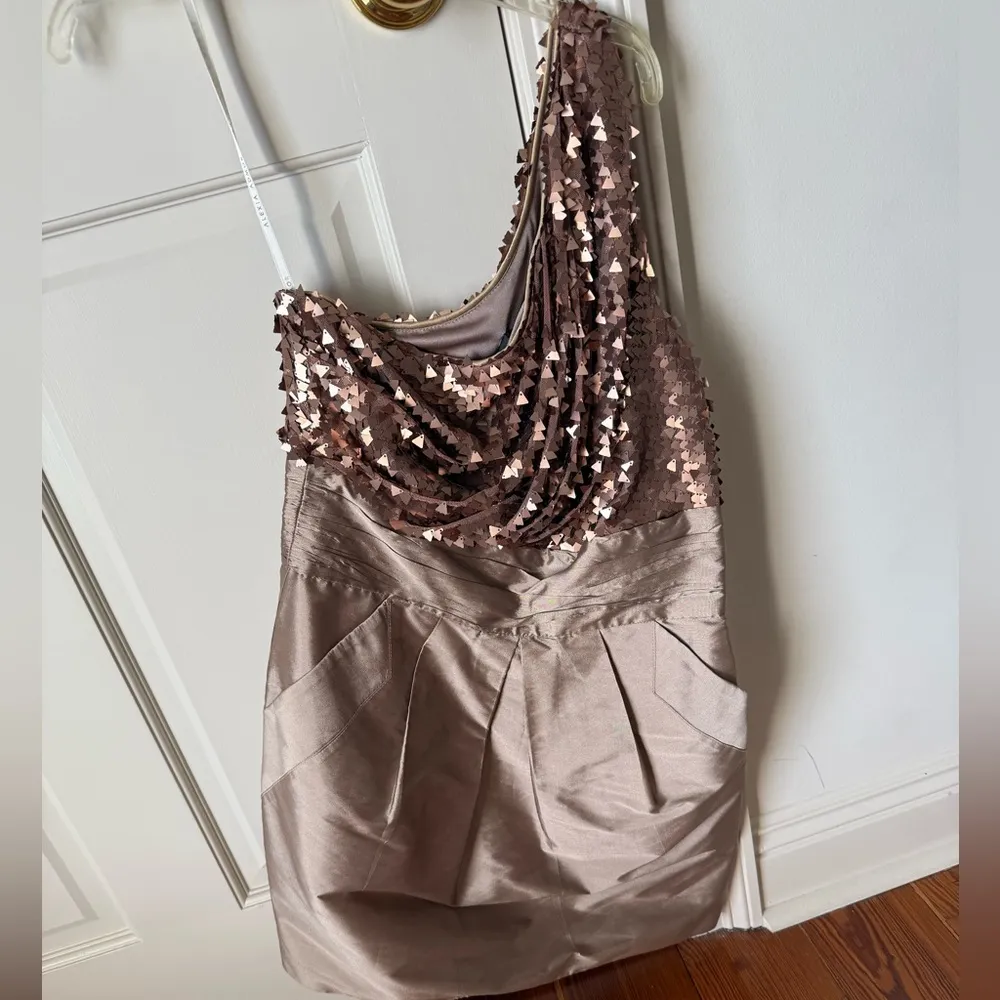 Alexa Admor Bronze Sequin one shoulder dress Tan - Image 3