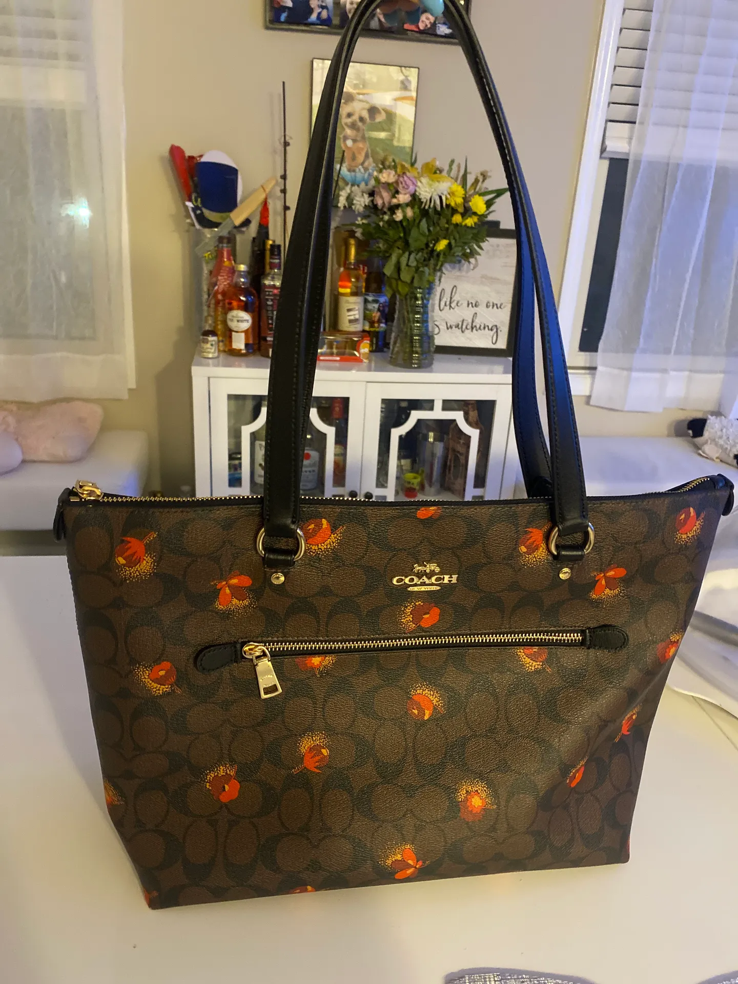 Purse And Wristlet - Image 4