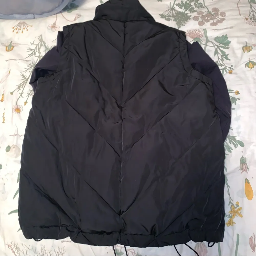 Alo yoga cool breaker jacket - Image 5