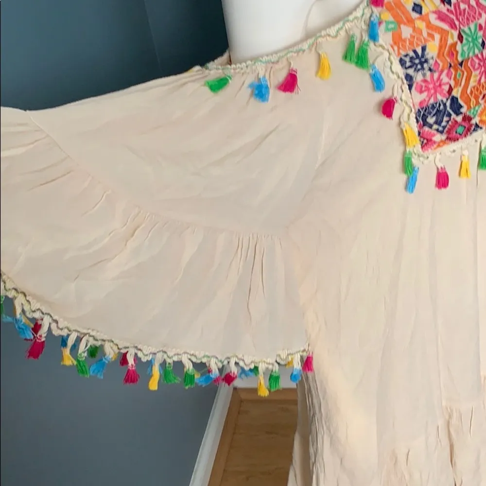 Velzera cream tassel off the shoulder tunic 3xl - Image 4