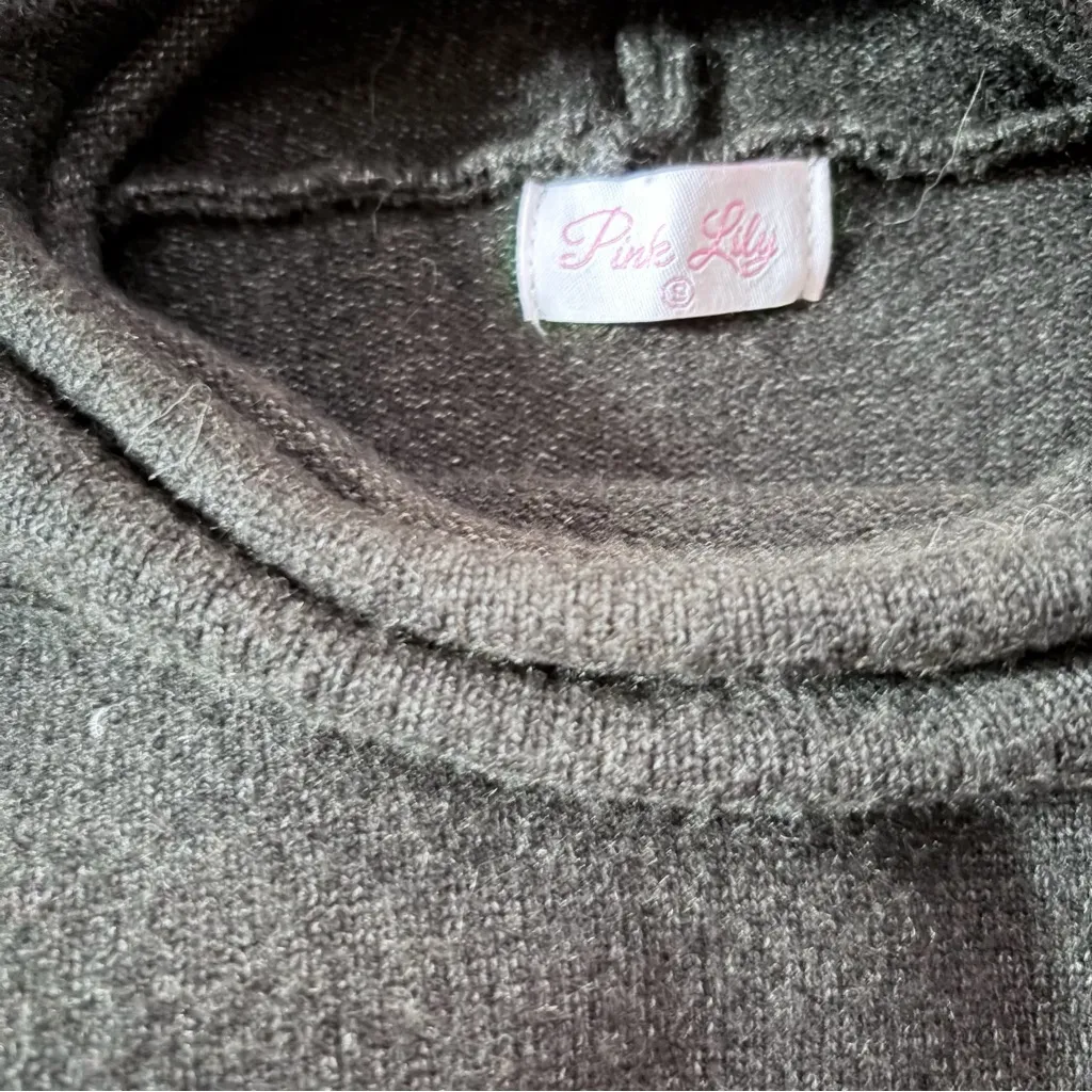 Pink Lily Tricolor Turtleneck Sweater - Image 3