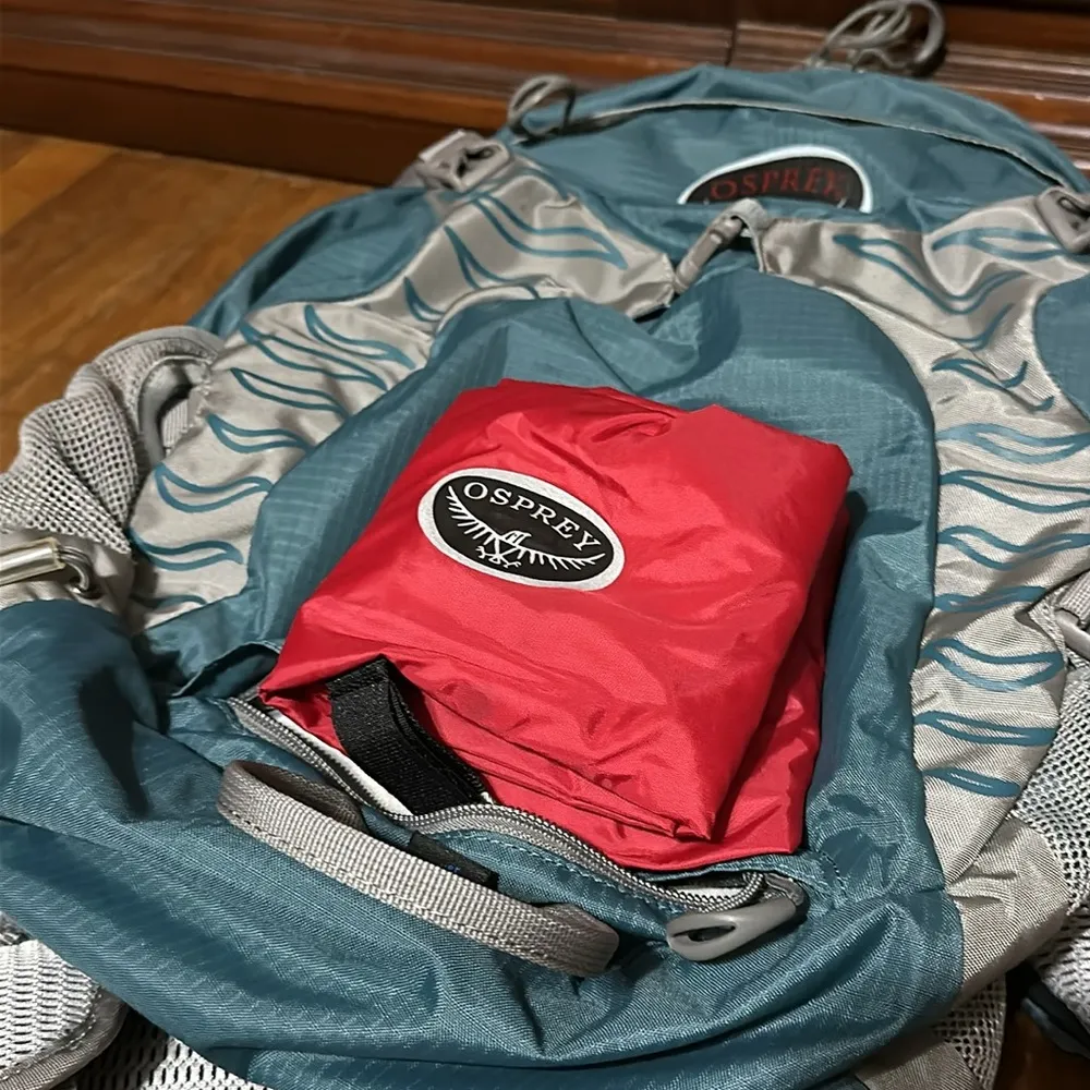 Osprey Sirrus 24 Hiking Backpack/Day Pack, Teal/Gray, Rain Cover, Sz Small Blue - Image 14