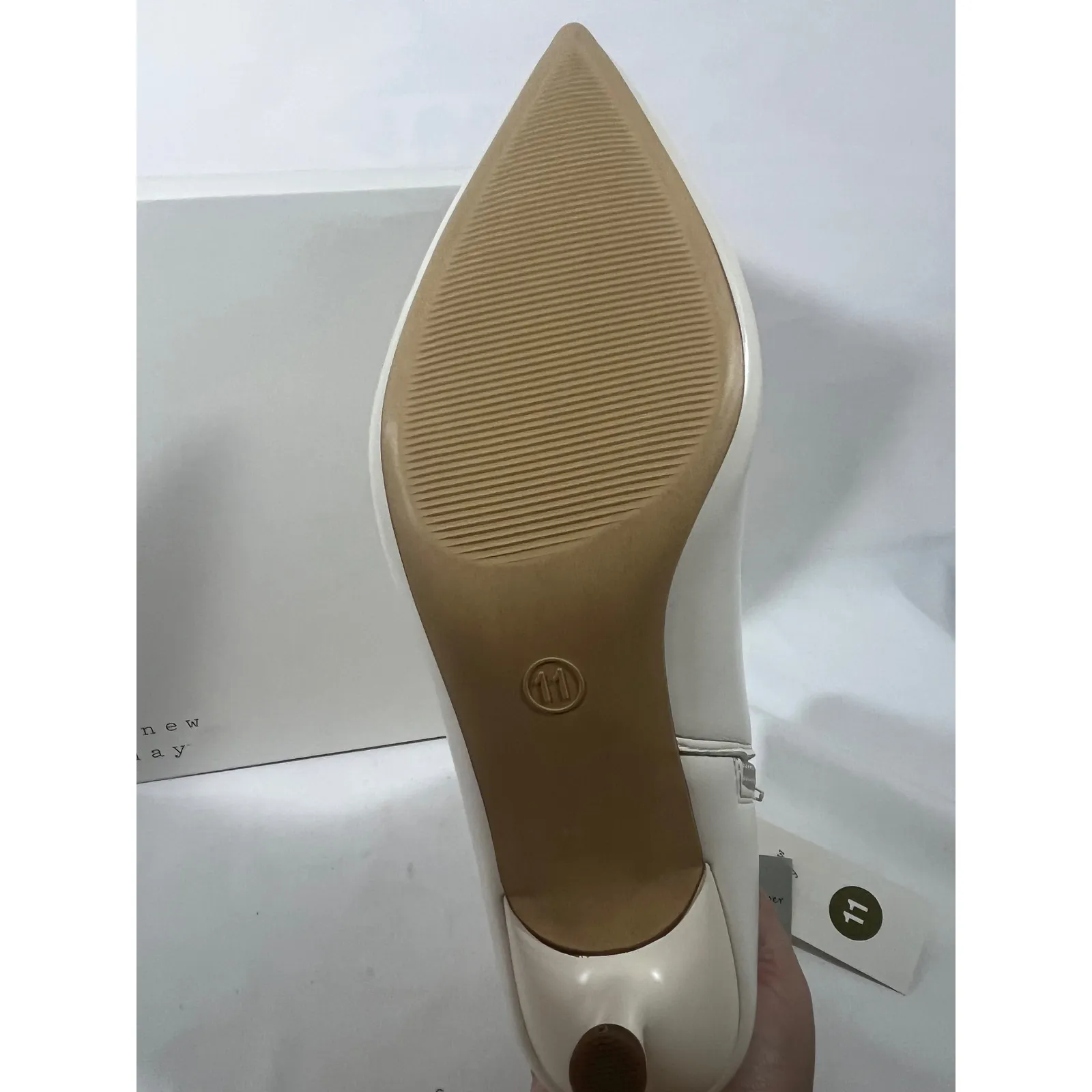 A New Day Women's Stretch Ankle Boots Pointed Toe Kitten Heel Modern Ivory Sz 11 - Image 6