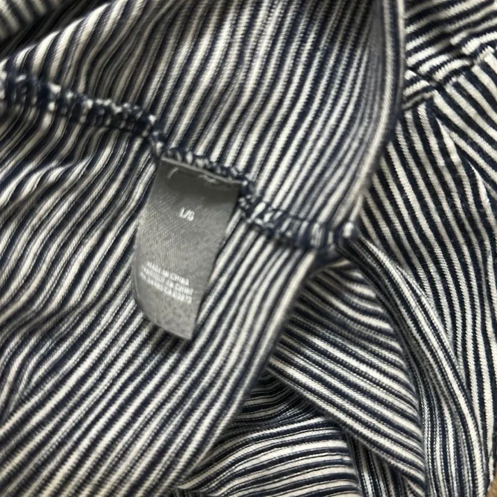 Short Sleeve Knit Top EUC (L Juniors) - Image 5