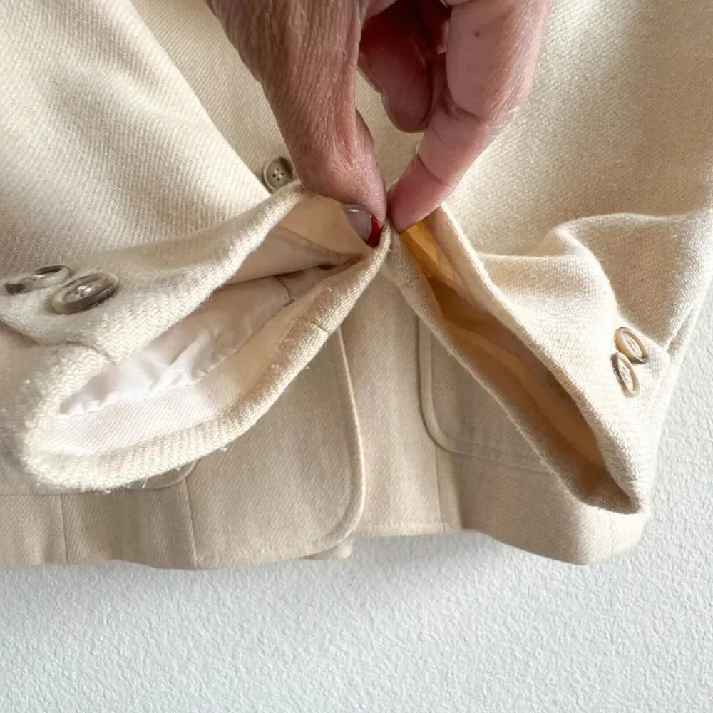 Vintage Made In Japan Ivory Cream Wool Blend Blazer marked 9/10 fits S/M Size undefined - Image 9