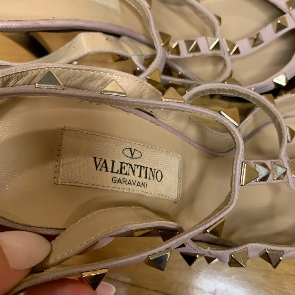 Valentino Garavani Rockstud 100 Two-Tone Patent Leather Pumps - Size 38 - Image 8