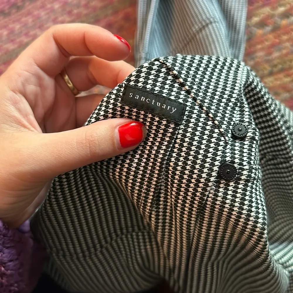 NWOT SANCTUARY BLACK & WHITE HOUNDSTOOTH LEGGING PANTS - Image 6