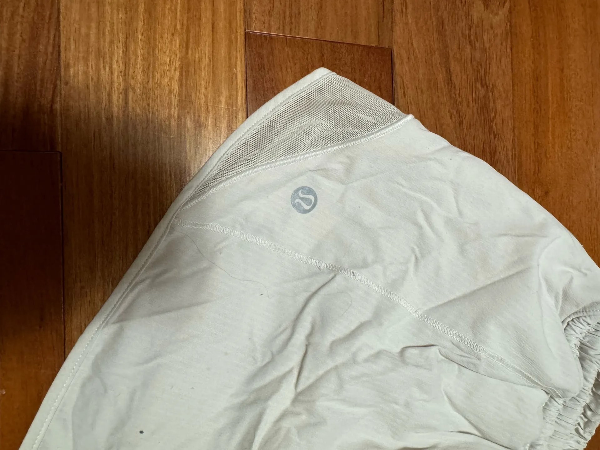 Lululemon Hotty Shorts 2.5" - Image 3