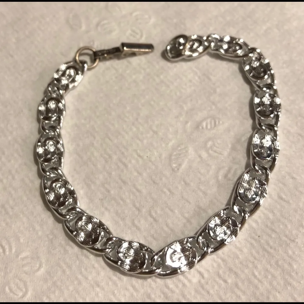 Vintage SARAH COVENTRY SilverTone Bracelet - Image 2