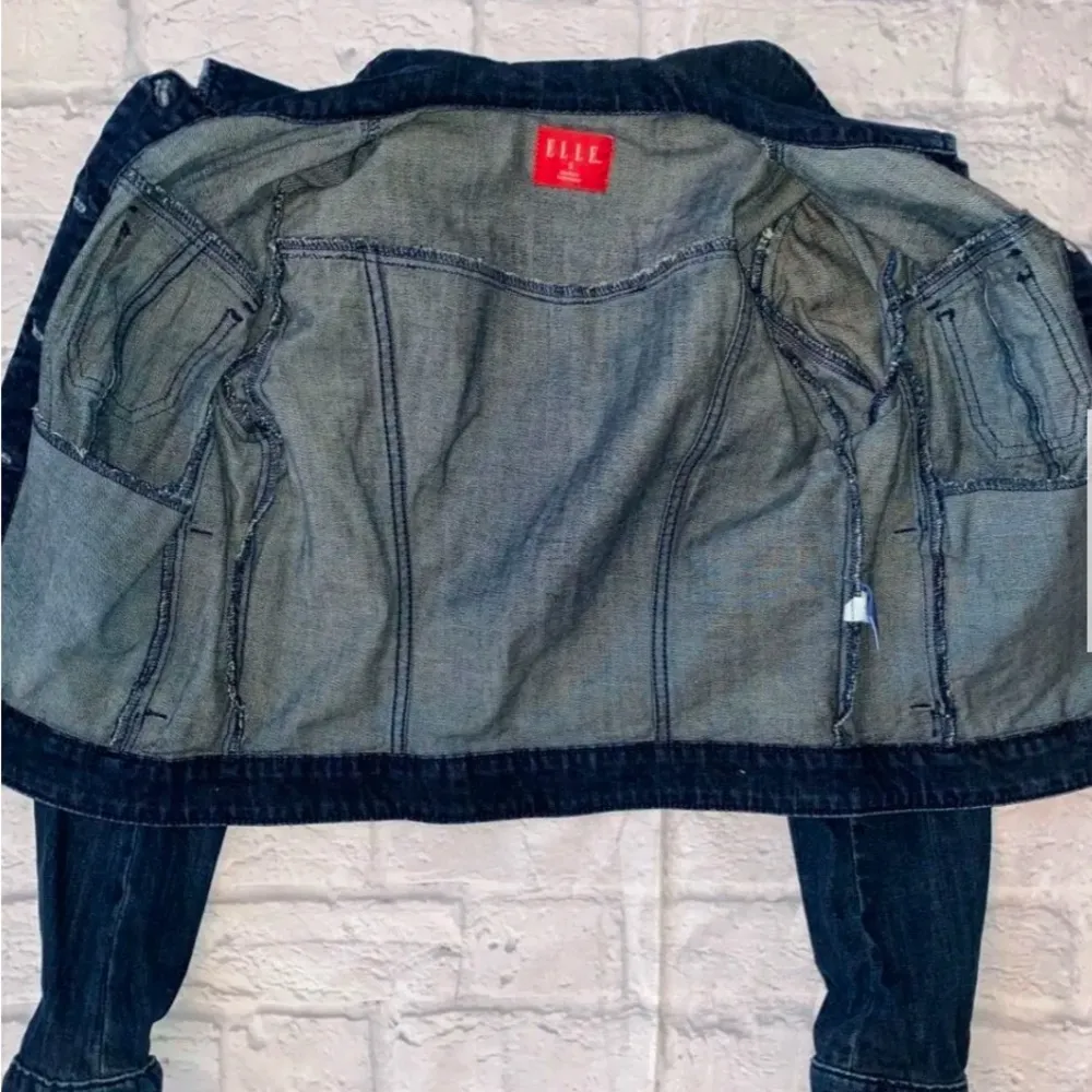 Denim Stretch Fitted faded Jacket Button Details - Image 5