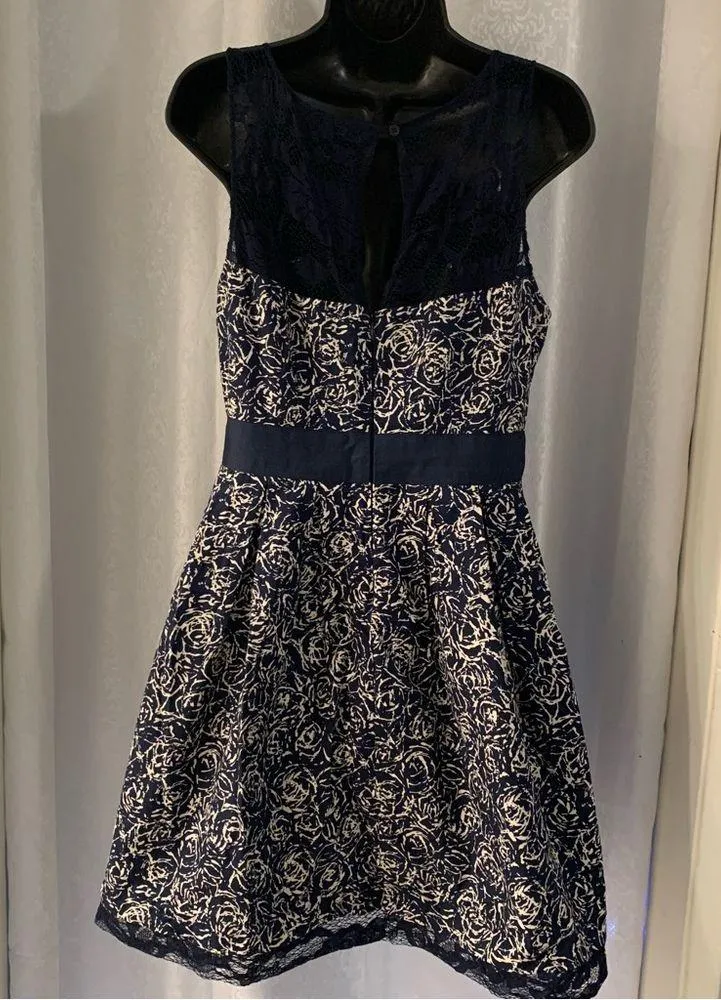 BB DAKOTA Damask Blue Dress. Sz:8 - Image 6
