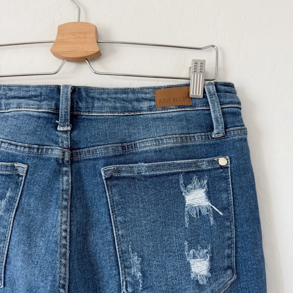 Judy Blue RAINBOW EMBROIDERED HIGH RISE CROPPED STRAIGHT LEG Size 31 - Image 9