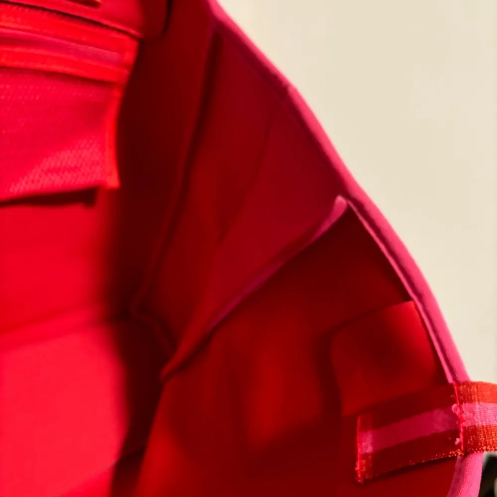 Summersalt NWT  Neoprene Beach Tote in Pink/Red - Image 11