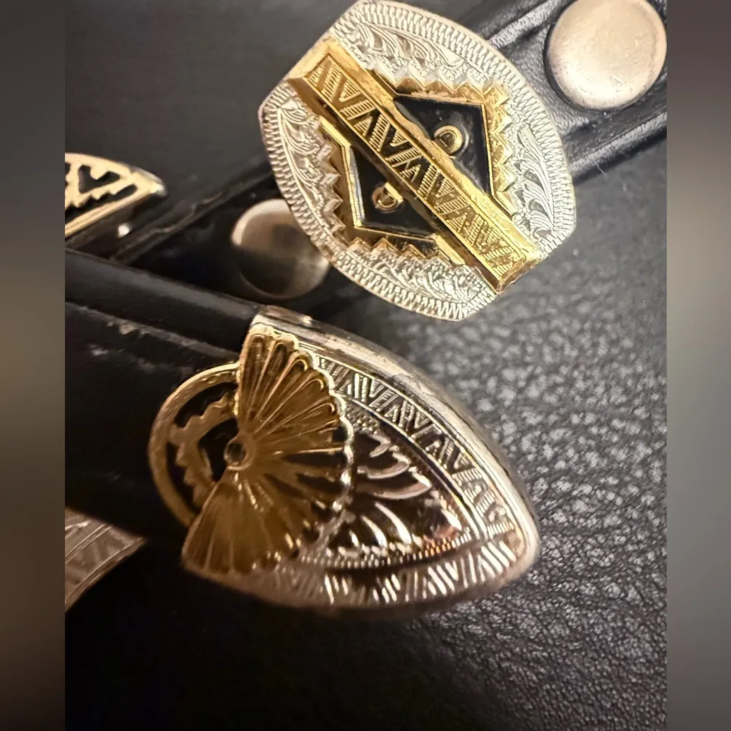 Montana Silversmiths Black and Gold Belt - Image 2