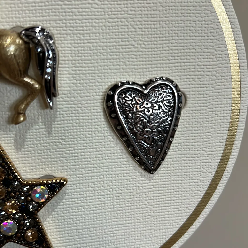 Piper K | Equestrian/Boho Motif Brooch Set Gold - Image 6