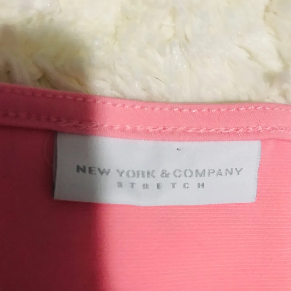 New York & Co Barbie Pink Stretch Blouse Top Size XS - Image 6