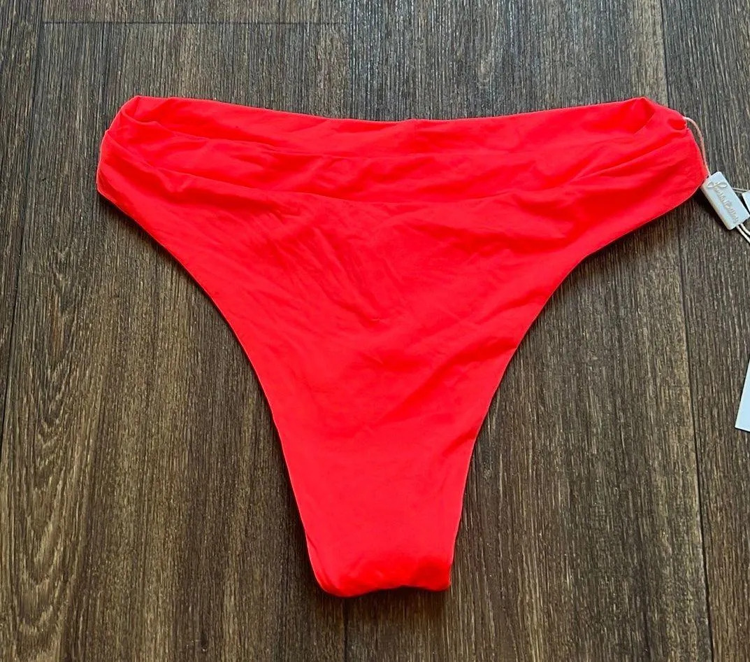 Frankie’s Bea Bottom in Coral - Image 2