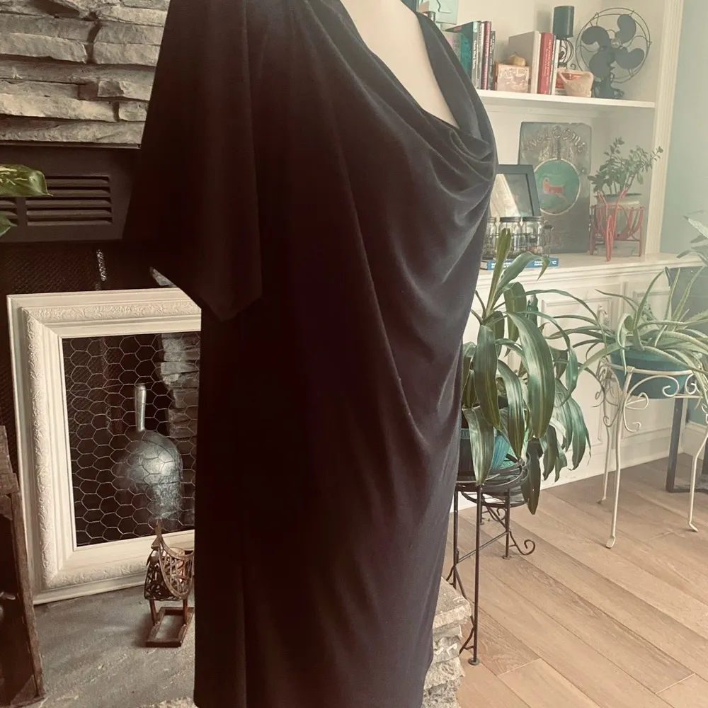 Black Cold Shoulder Dress with Cowl Neck Size M - Image 6