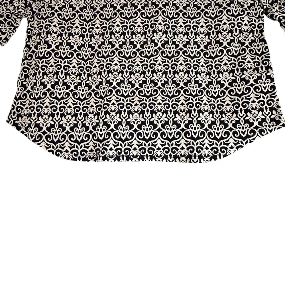 Dressbarn Dark Navy & White Damask Print Flounce Sleeve Blouse Size 2X - Image 5