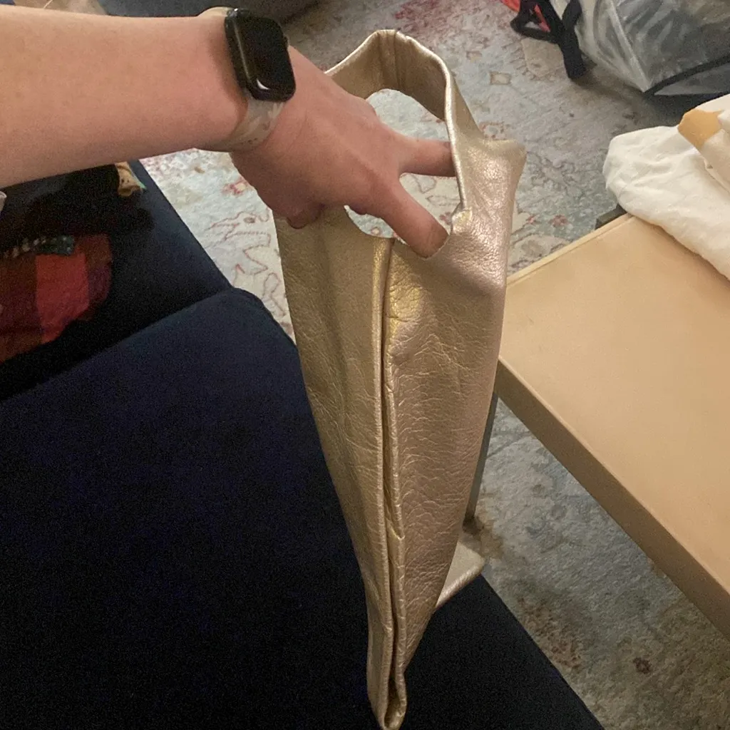 BAGGU Gold Platinum Metallic Leather Tote Bag Purse Small Travel Slouchy - Image 12