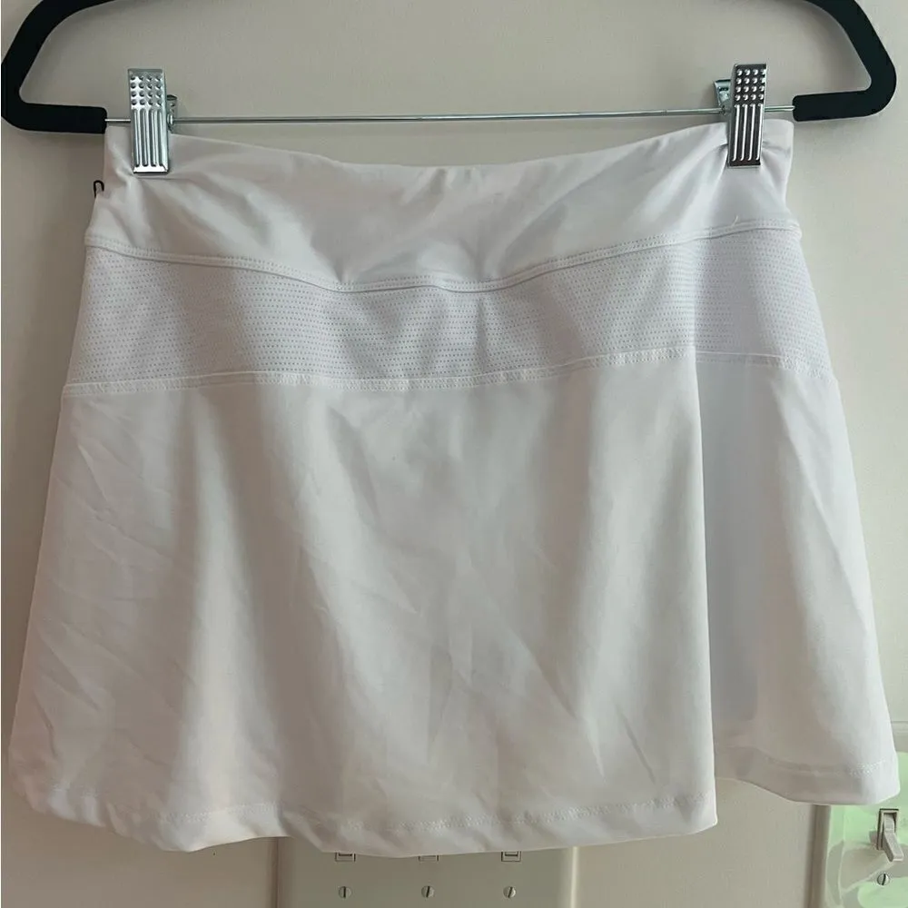 NWT FILA "Core A-Line Skort" in white size small! - Image 2