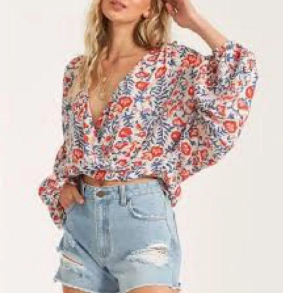 Safe Bet Floral Blouse with Puff Sleeves Billabong Size Large Boho EUC - Image 5