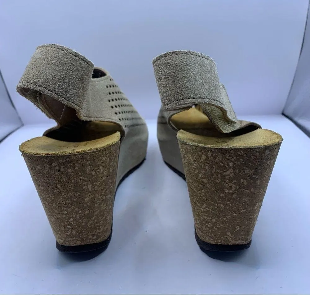 A.Giannetti size 8.5 wedge sandals slingback Tan suede leather made in Italy - Image 10