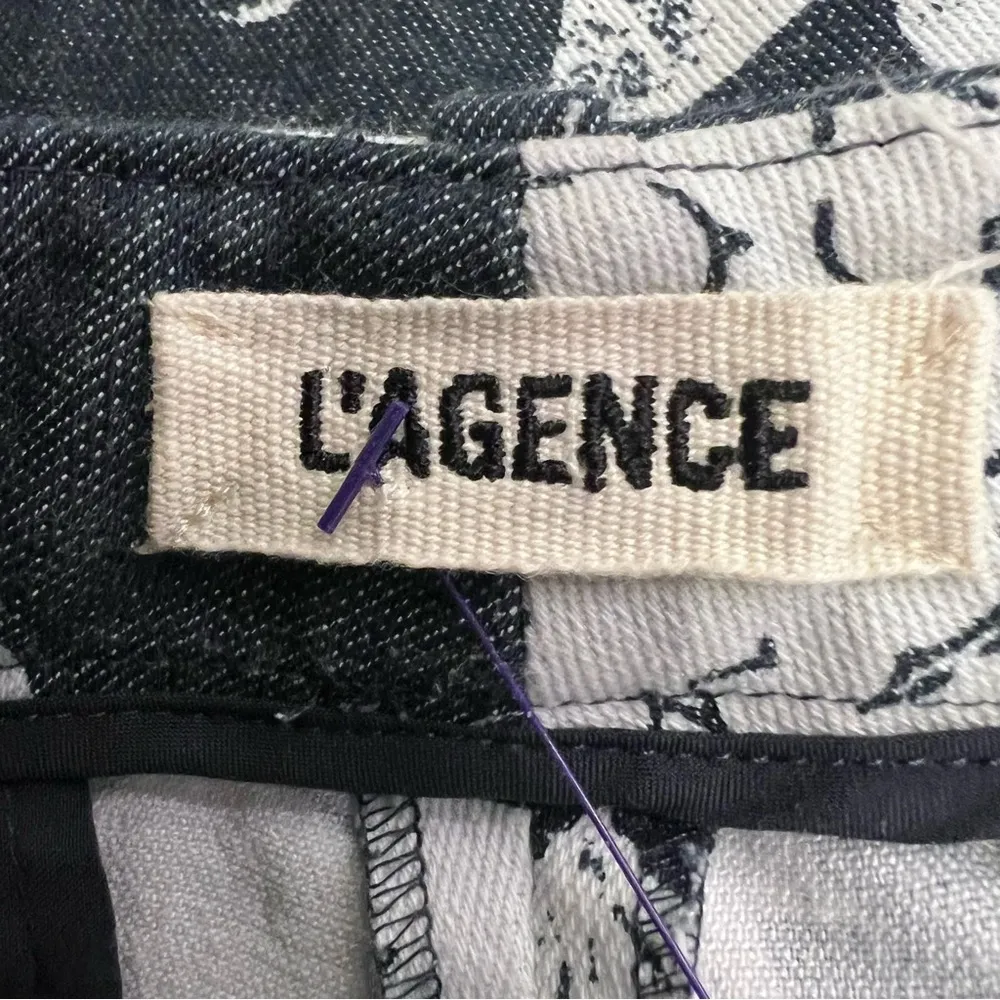 L'Agence Kamila Floral Print Denim Chambray Shorts 4 S Small - Image 7