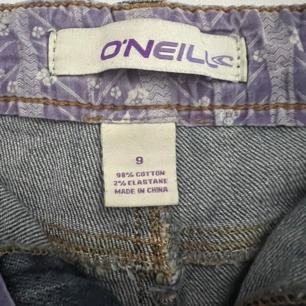 O'Neill  light wash mid-rise denim shorts - Image 3