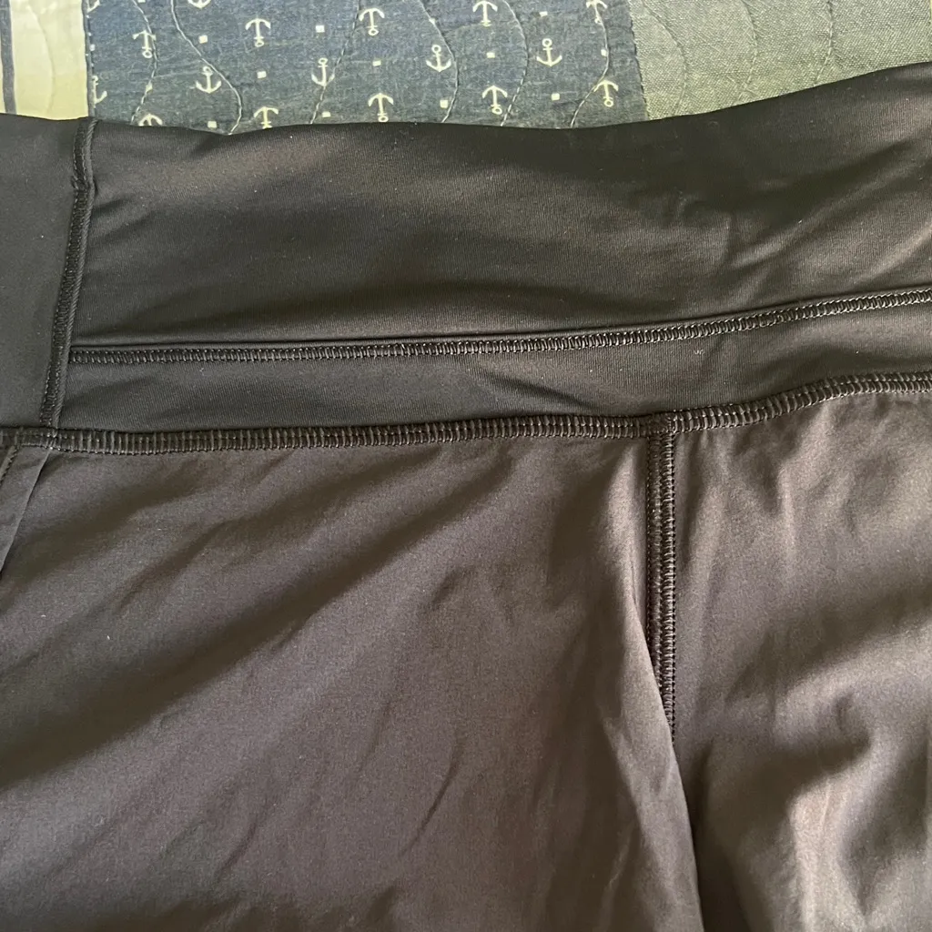 Lululemon Run Times Short sz6 - Image 2
