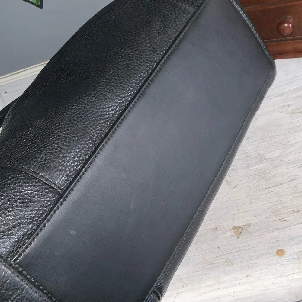 Calvin Klein Black Pebbled Leather Satchel Purse Bag with Gold Accents - Image 8