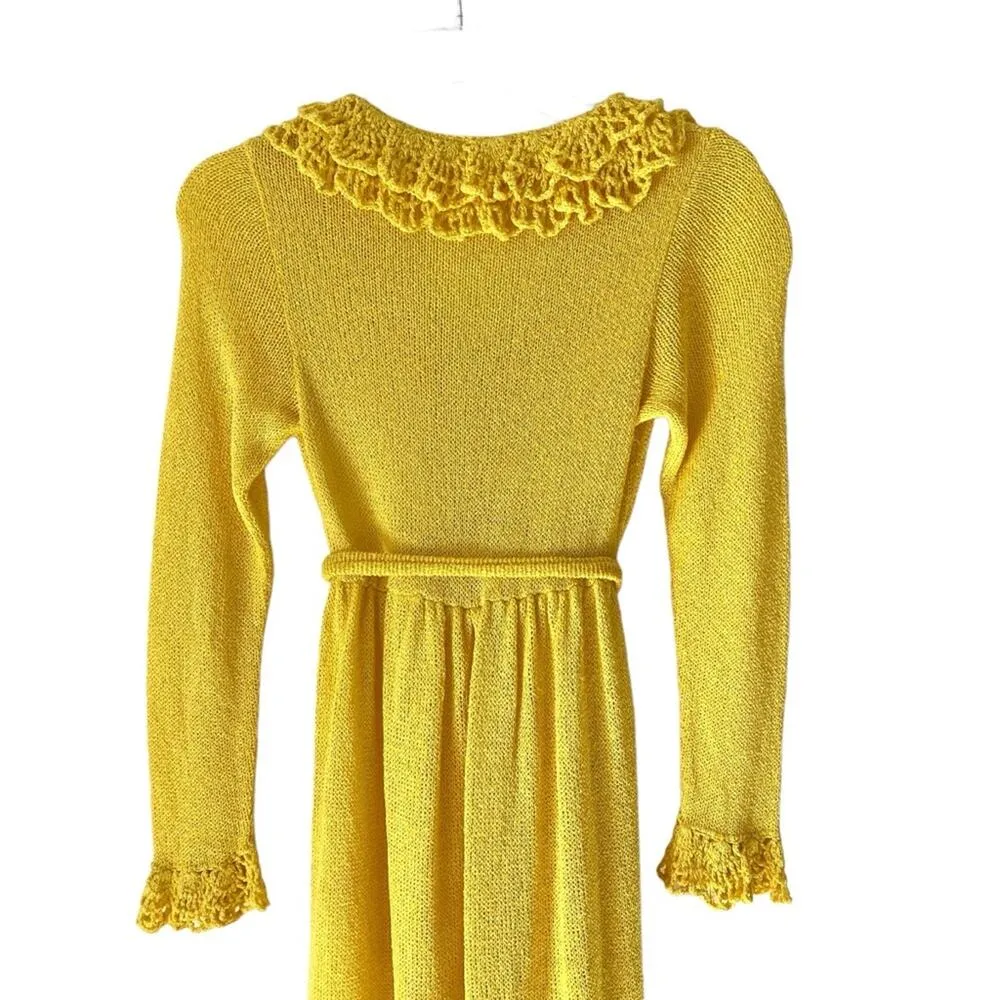 Saks Fifth Avenue Vintage Yellow Knit Crochet Disco 70s Maxi Dress Belted Small - Image 5