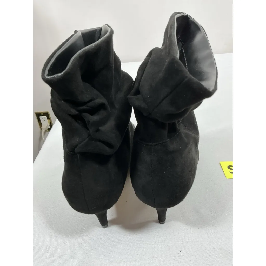 Womans Cosy Fever Pullon Booties 11 M Black Pointed Toe Slouched Kitten Heel - Image 5