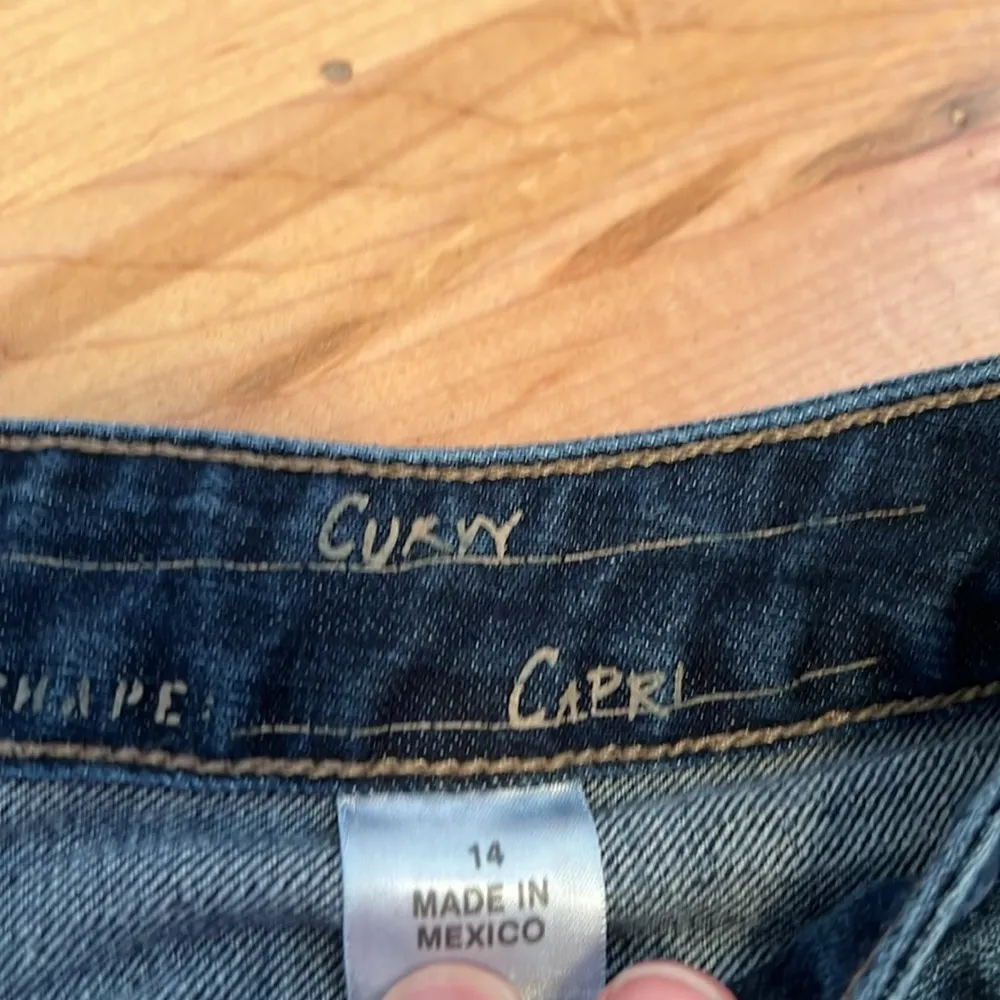 Eddie Bauer Women’s Curvy Capri Jeans - Image 5