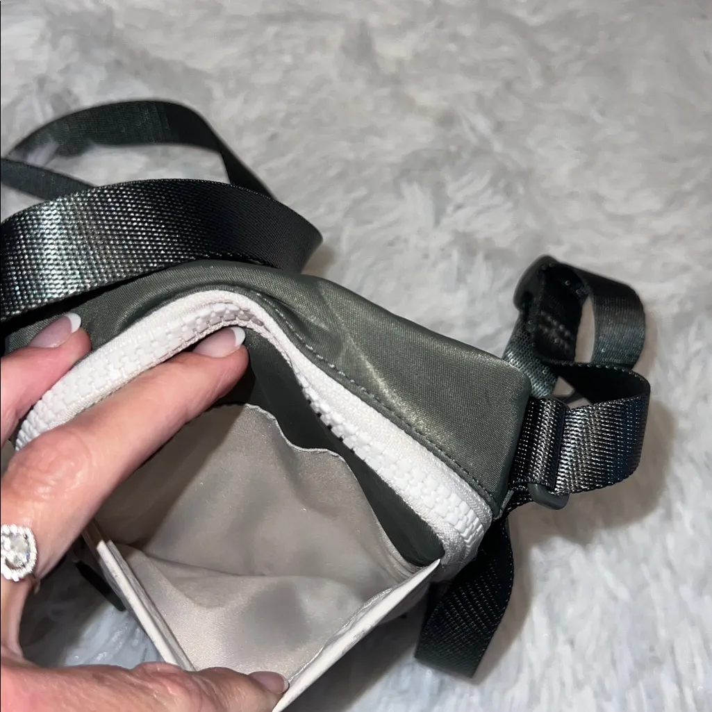 lululemon athletica Easy Access Crossbody - Image 4