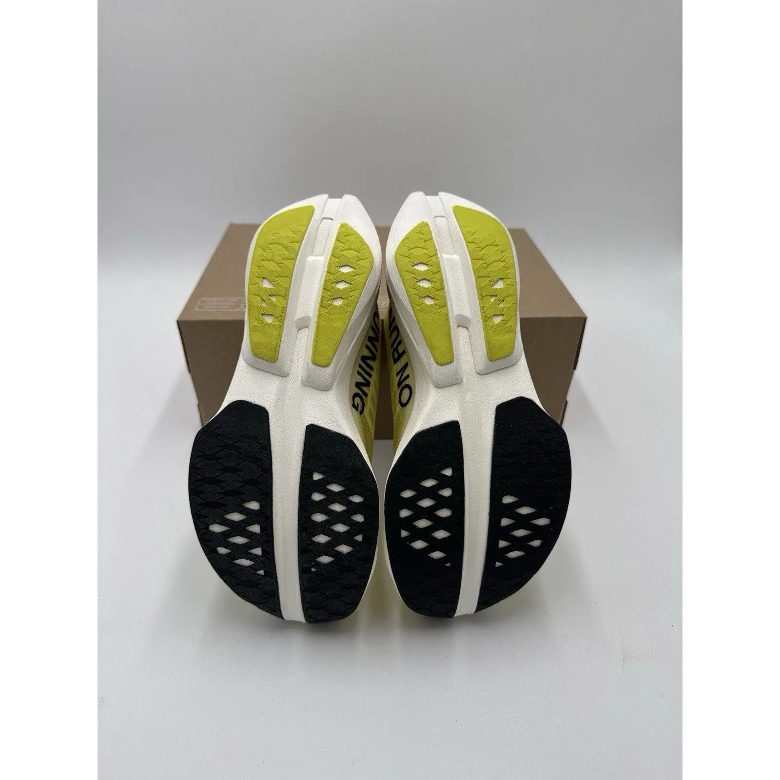On Running Cloudboom Strike Limelight Wolf Women's Running Shoes Size 6 New Yellow - Image 8