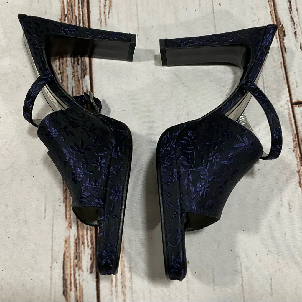 NWOT MADE IN SPAIN JONATHAN MARTIN SLING BACK HEELS - Image 2