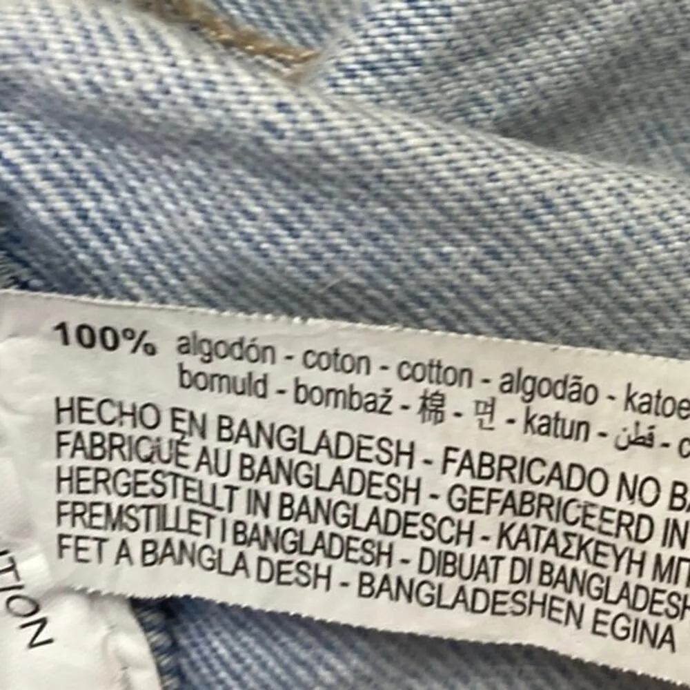 Zara Women's Blue Light Wash Long Sleeve Distressed Crop Denim Jean Jacket Sz XS - Image 4