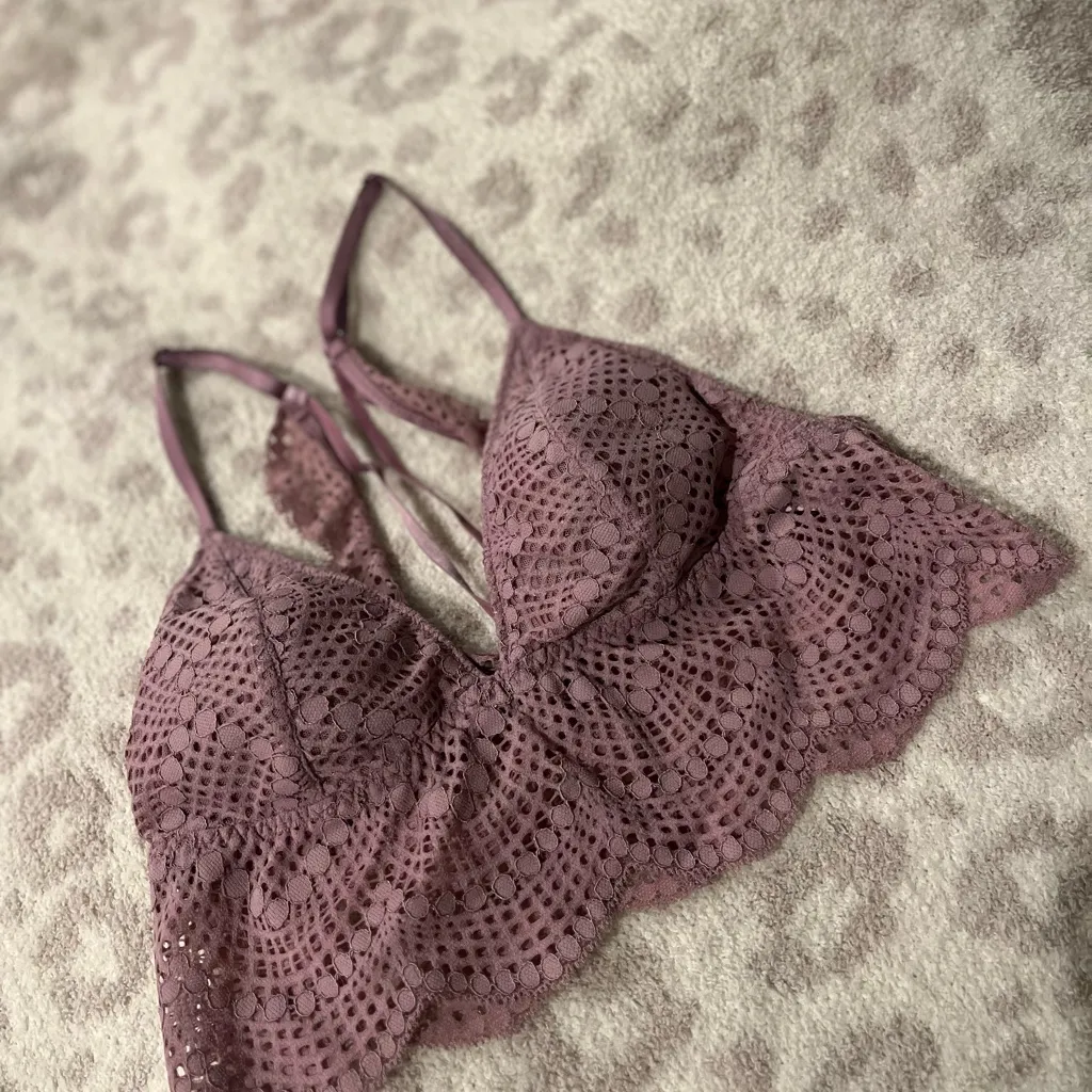 Victoria's Secret Crochet Lace Bralette in Mauve - Image 6