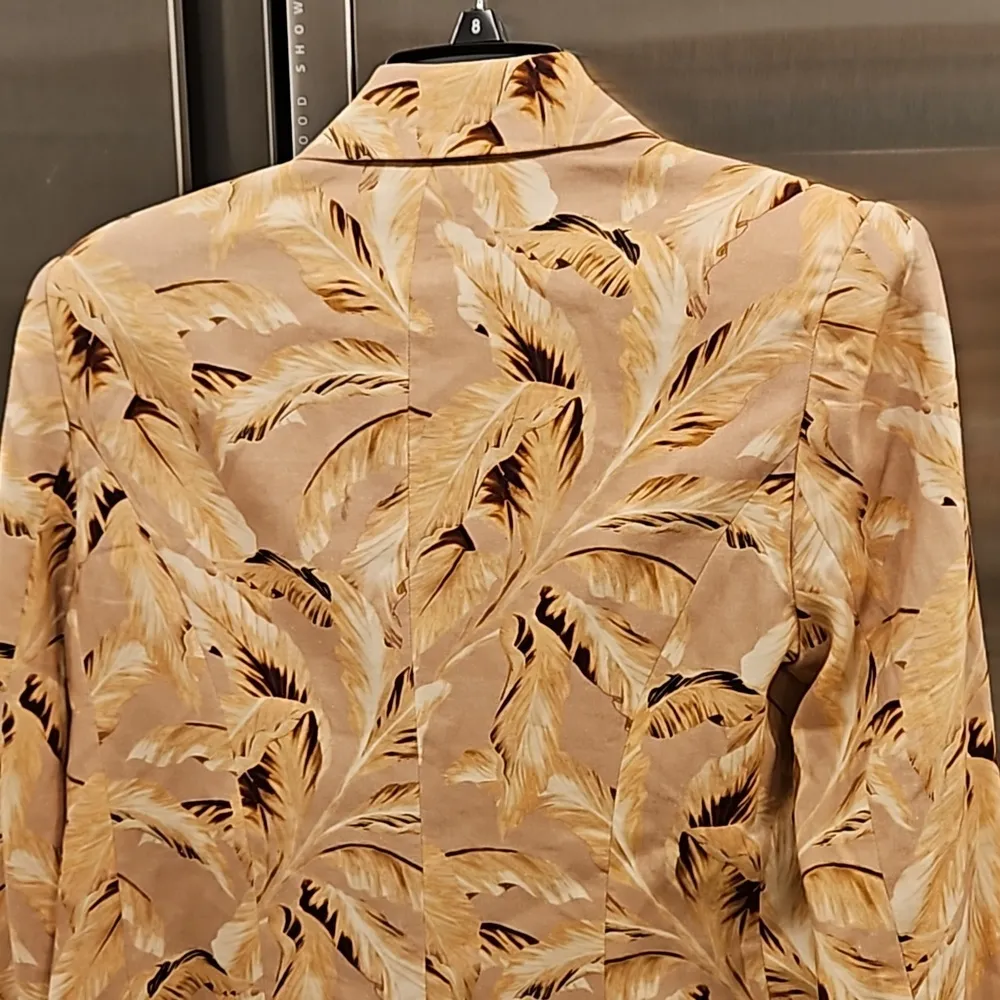 💕L'AGENCE Brooke Double Breasted Crop Blazer Honey Multi Tonal Palm Leaf 6 NWT - Image 14