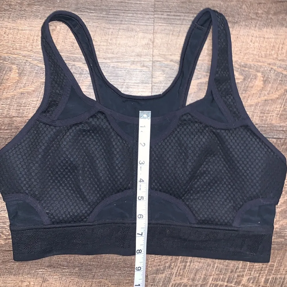 NIKE Women Ultrabreathe Sports Bra Non Padded Black Size Large - Image 11