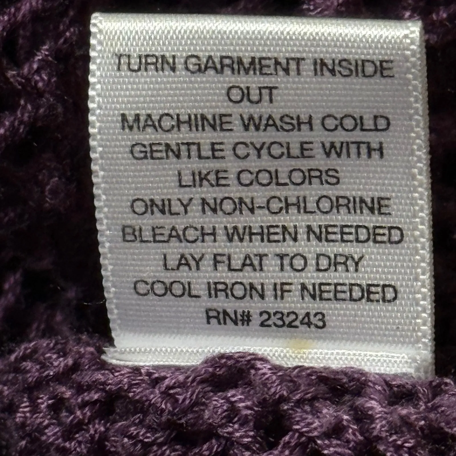 Soho New York Jeans Purple Crochet Knit Long Sleeve V Neck Tunic Top Size M - Image 8