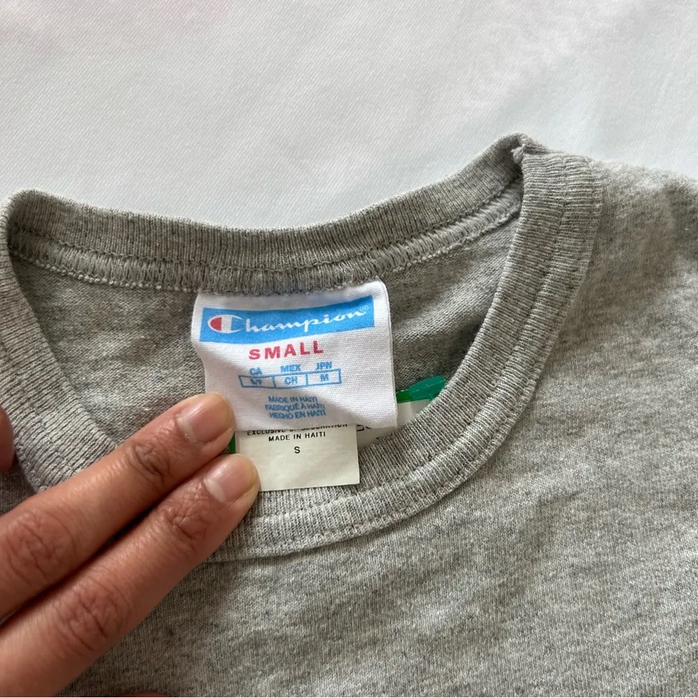 NWT Champion Small Christmas Holiday Winter Wonderland Graphic Tshirt Ski Snow - Image 4