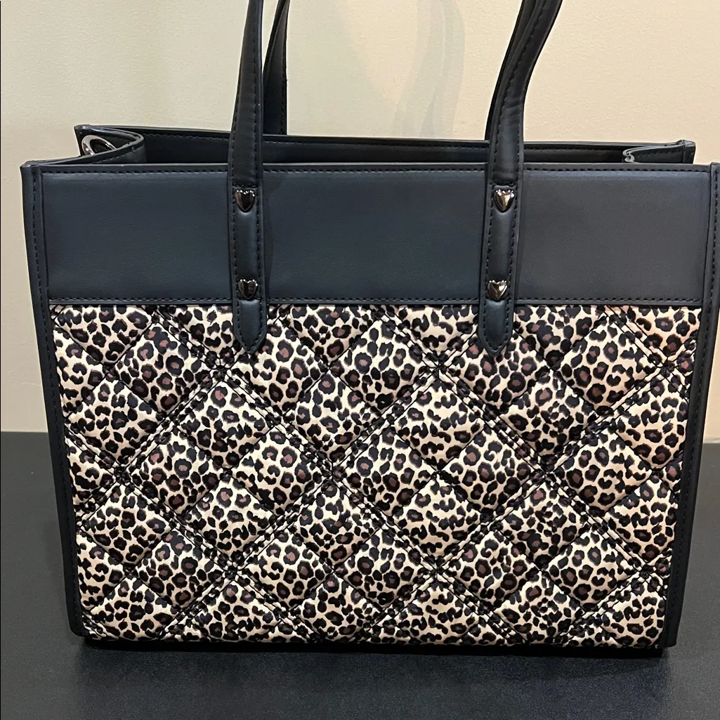 Betsey Johnson | Leopard Quilted Tote w/ Charm & Crossbody Strap - Image 8