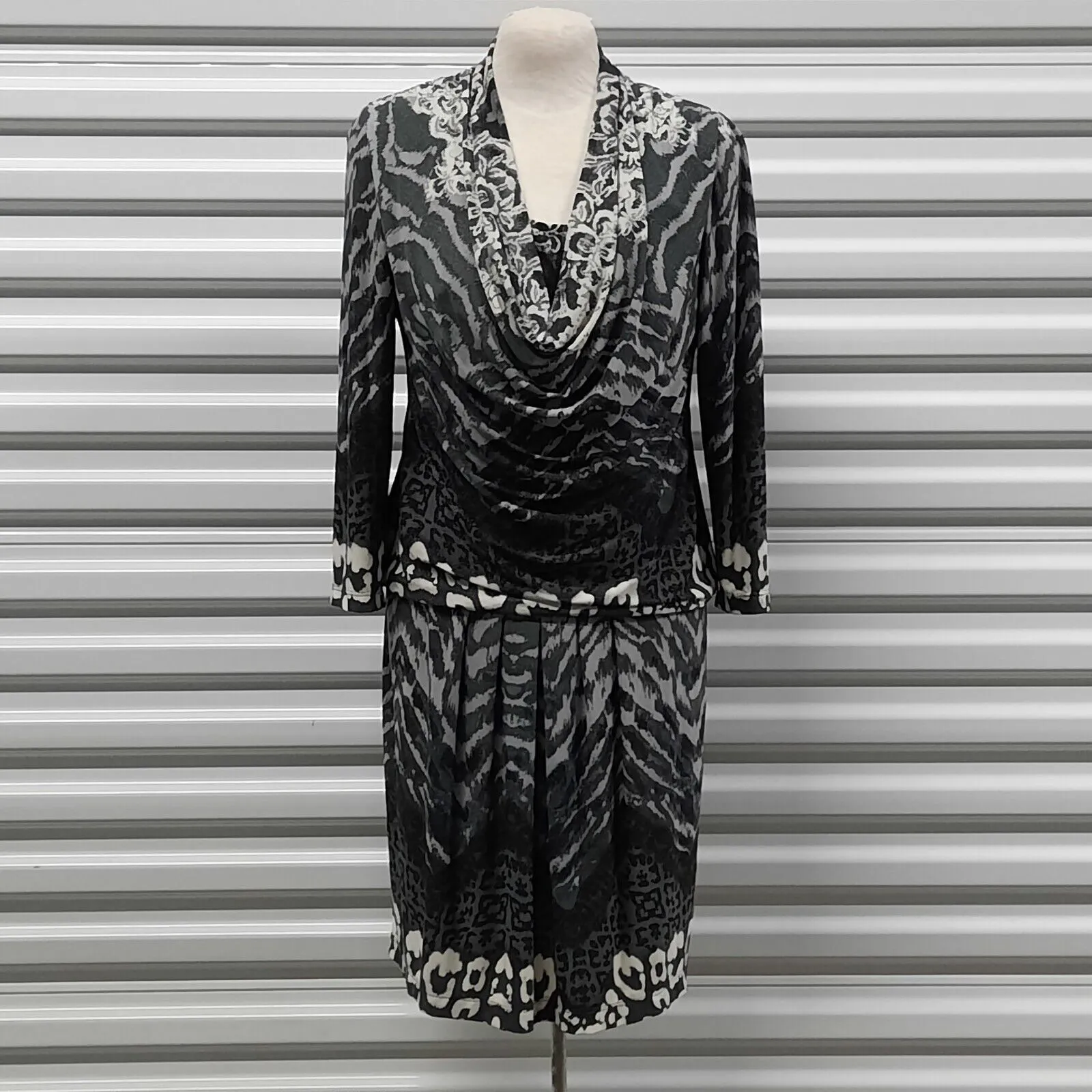 Chris McLaughlin Womens Dress Size 8 Gray Abstract Cowl Neck Office Chic Luxury - Image 2