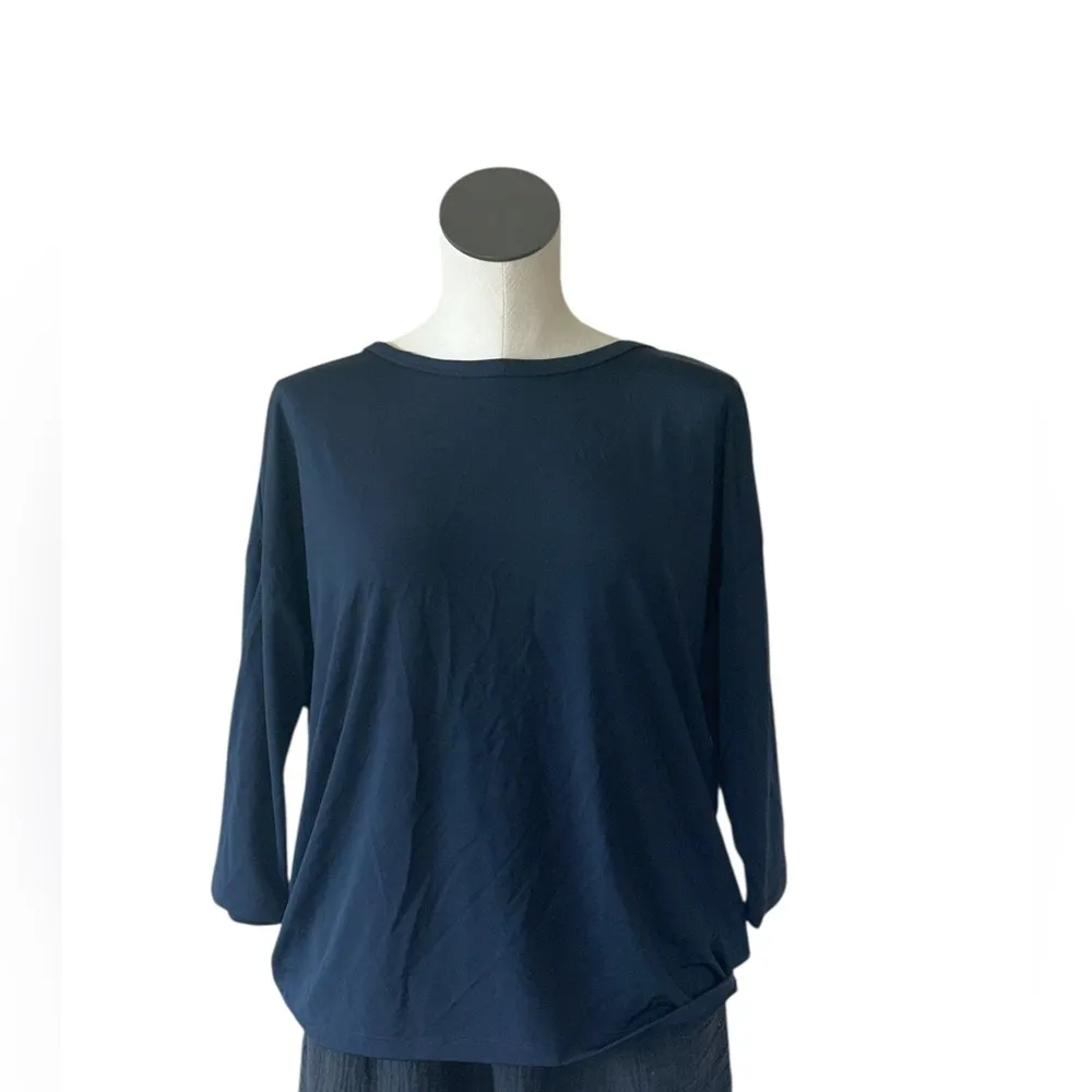 NWOT Chicos Travelers Acetate J Wedge 3/4 Sleeve  Top NAVY SZ-0 US 4/6 - Image 3