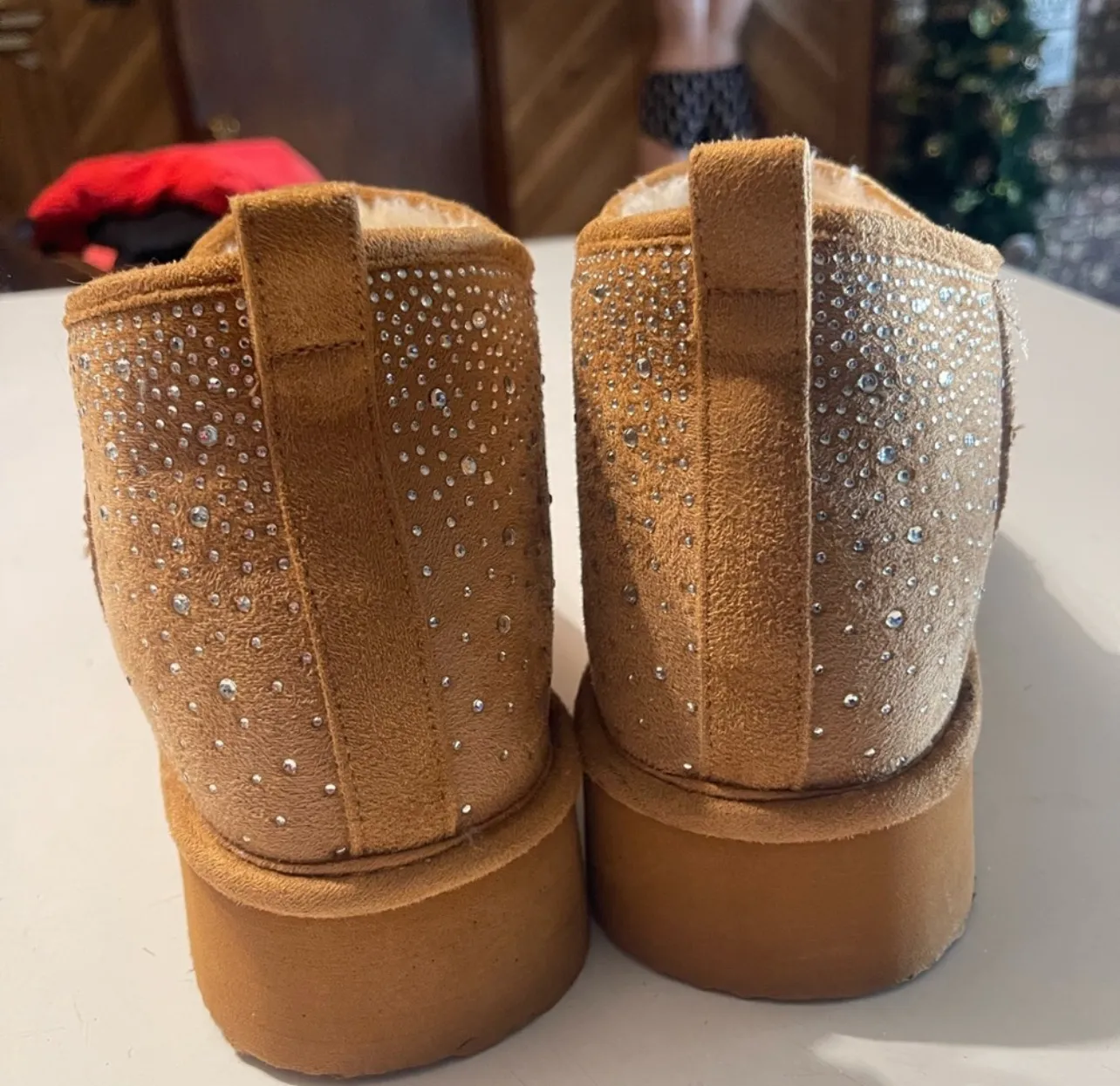 Madden Girl Women’s Size 8.5 Jeweled Platform Ankle Boots Flawed - Image 4