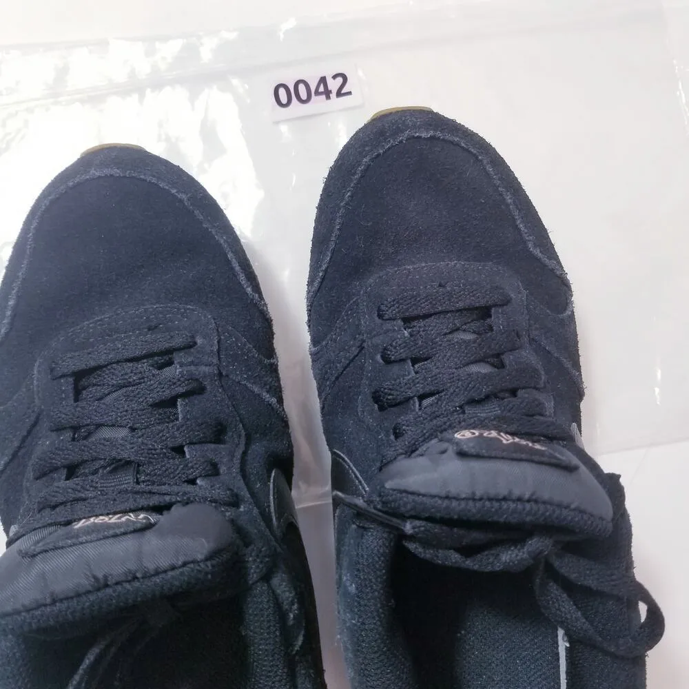 NIKE Black Suede Lace Up Sneakers - Image 9